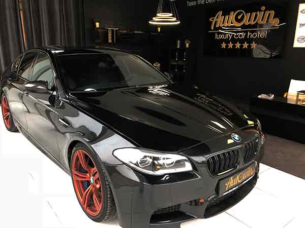 Tapis de sol haut de gamme pour votre BMW M5 F10 (2011-2016)