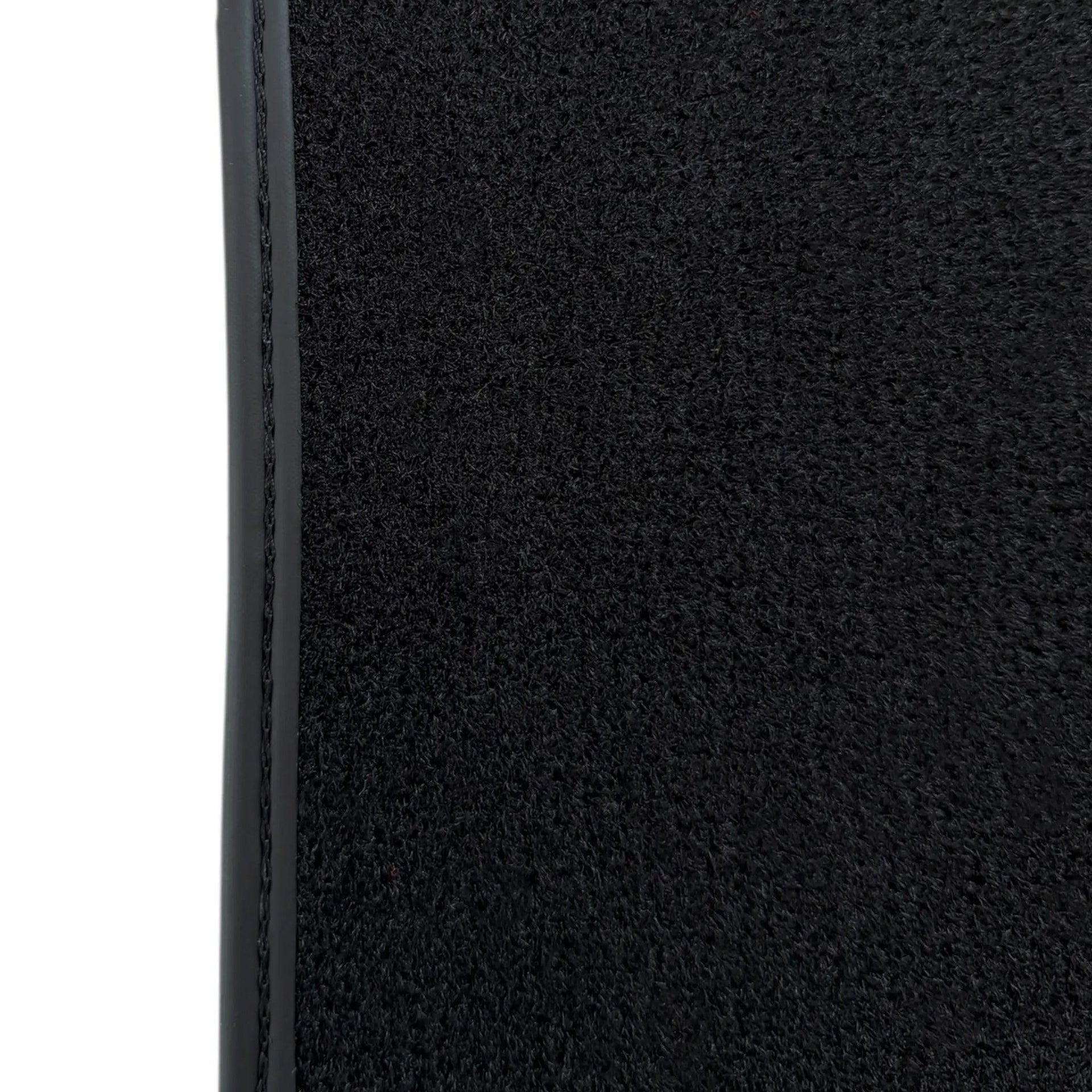 Black Floor Mats for BMW M5 G90 (2023-2026) Sedan with Green Leather ER56 Performance