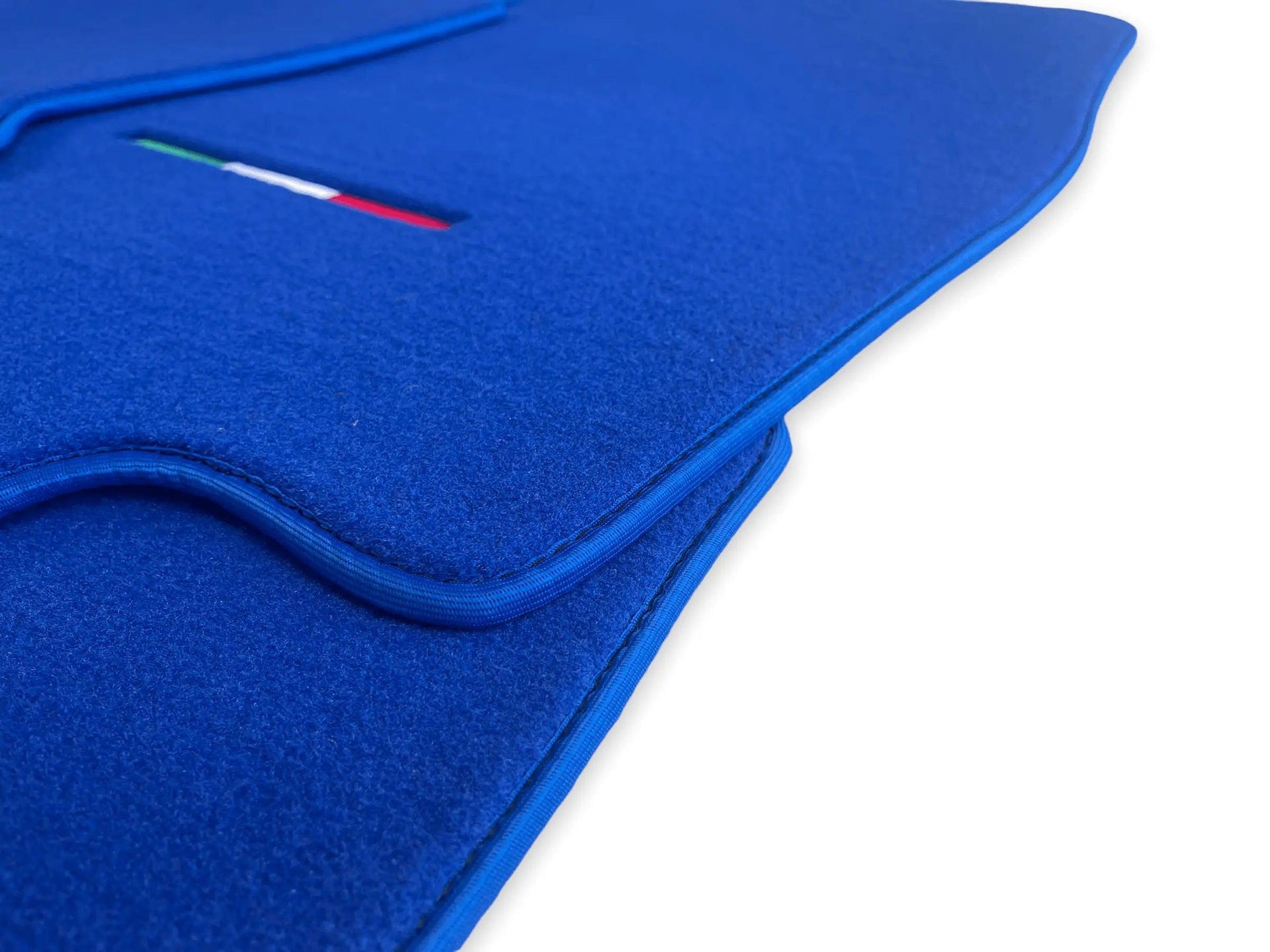 Floor Mats For Maserati GranTurismo MC (2009-2010) Blue IT Edition - AutoWin