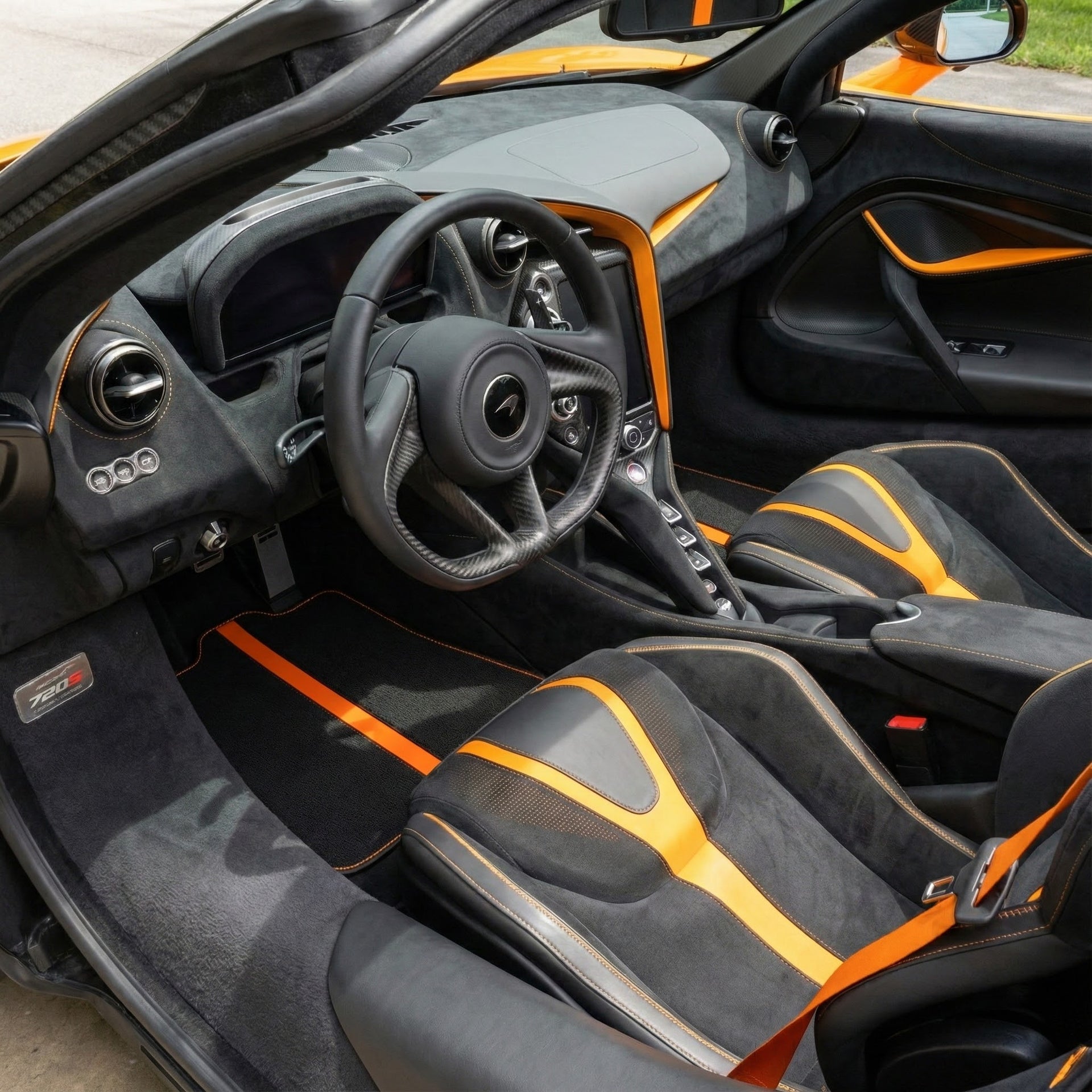 Alfombrillas de coche de cuero personalizables con patrón Divario para McLaren 650S (2015-2018) - AutoWin