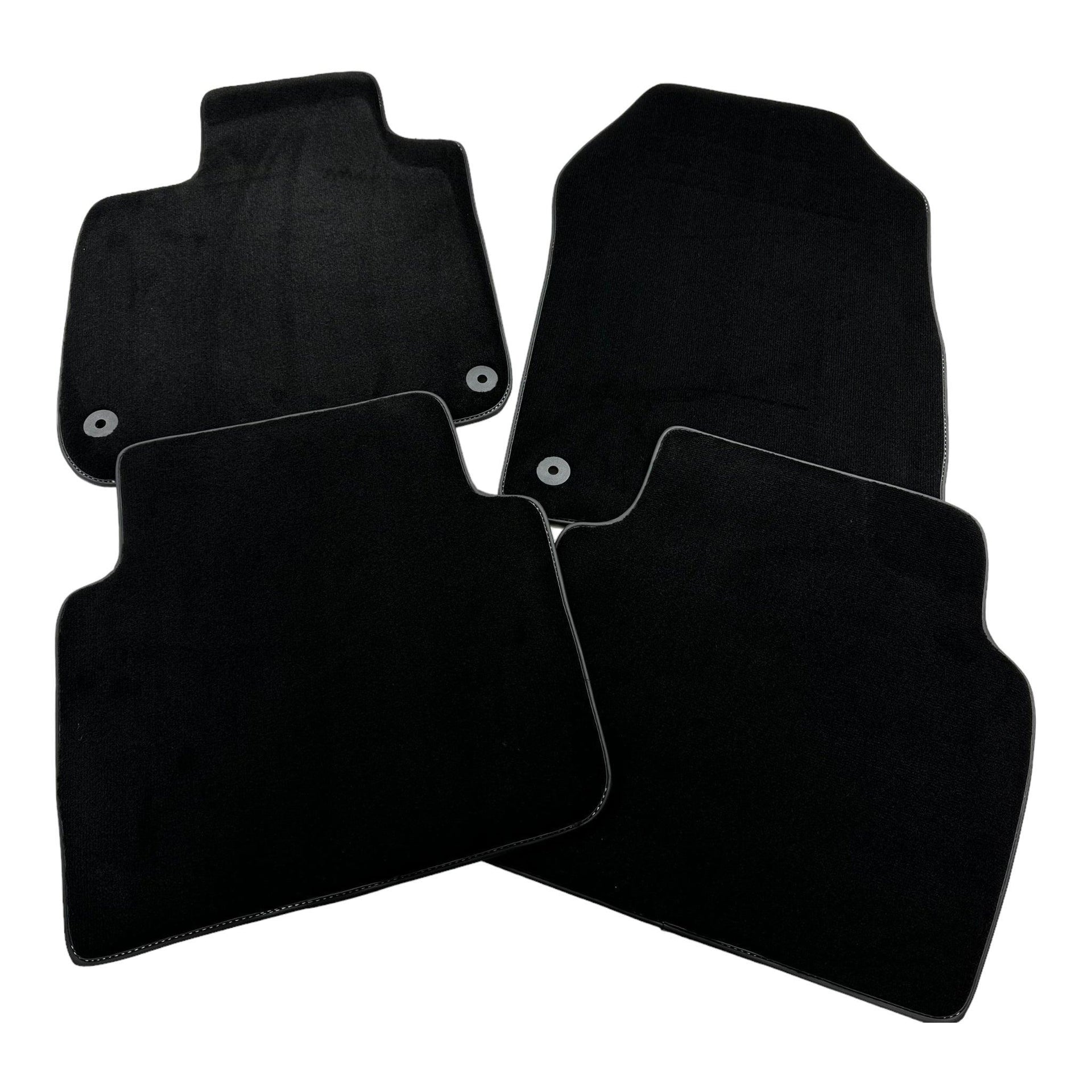 Black Floor Mats For Honda CR-V (2017-2022) - AutoWin