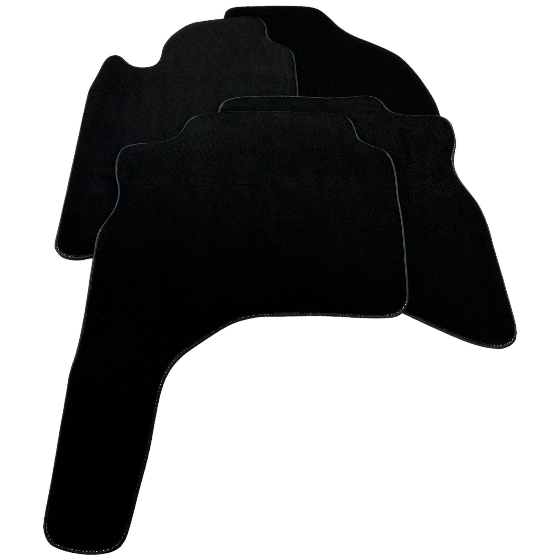 Black Floor Mats For Mitsubishi Pajero Sport (1996-2006) - AutoWin