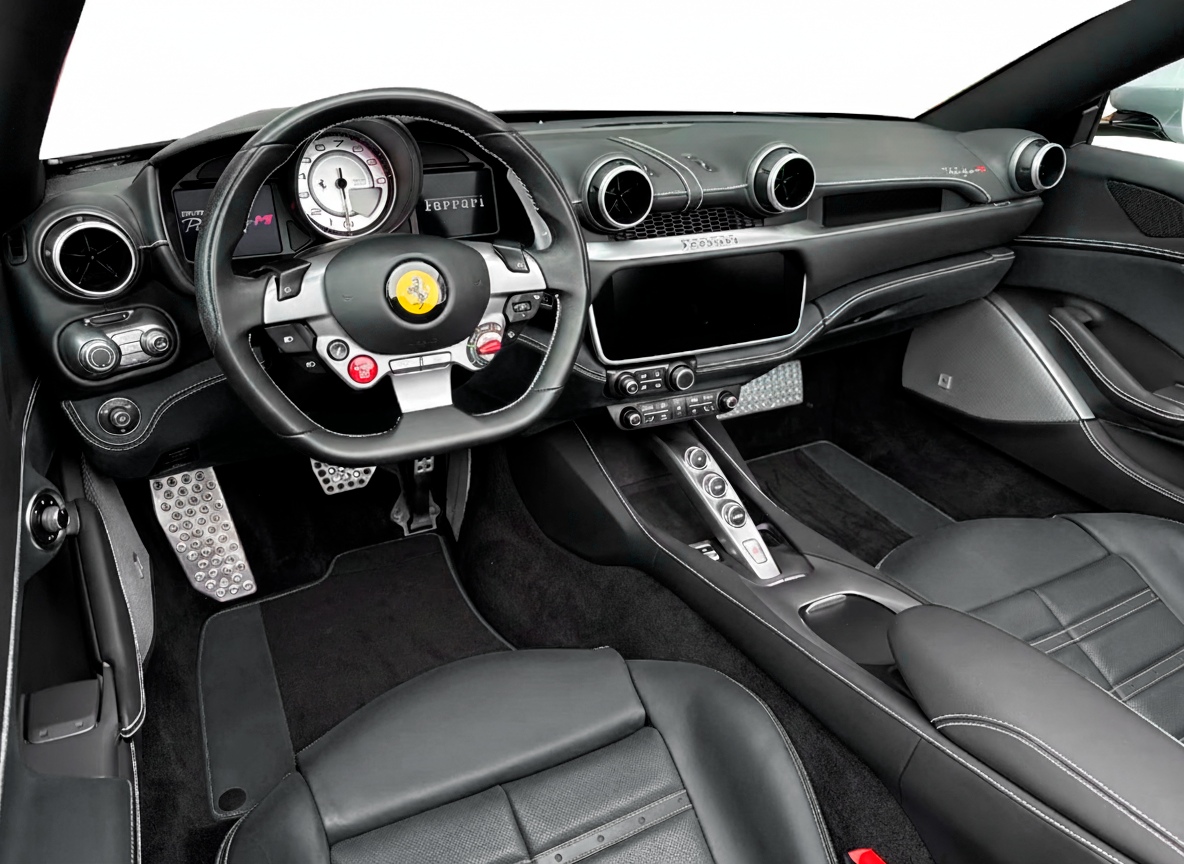 Tapis de voiture noirs pour Ferrari Portofino M (2018-2023) avec cuir - AutoWin