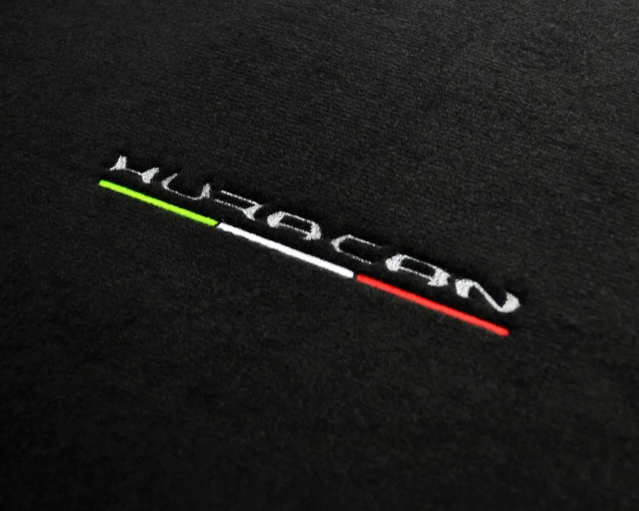 Floor Mats for Lamborghini Huracan With Italian Flag and Huracan Logo - AutoWin