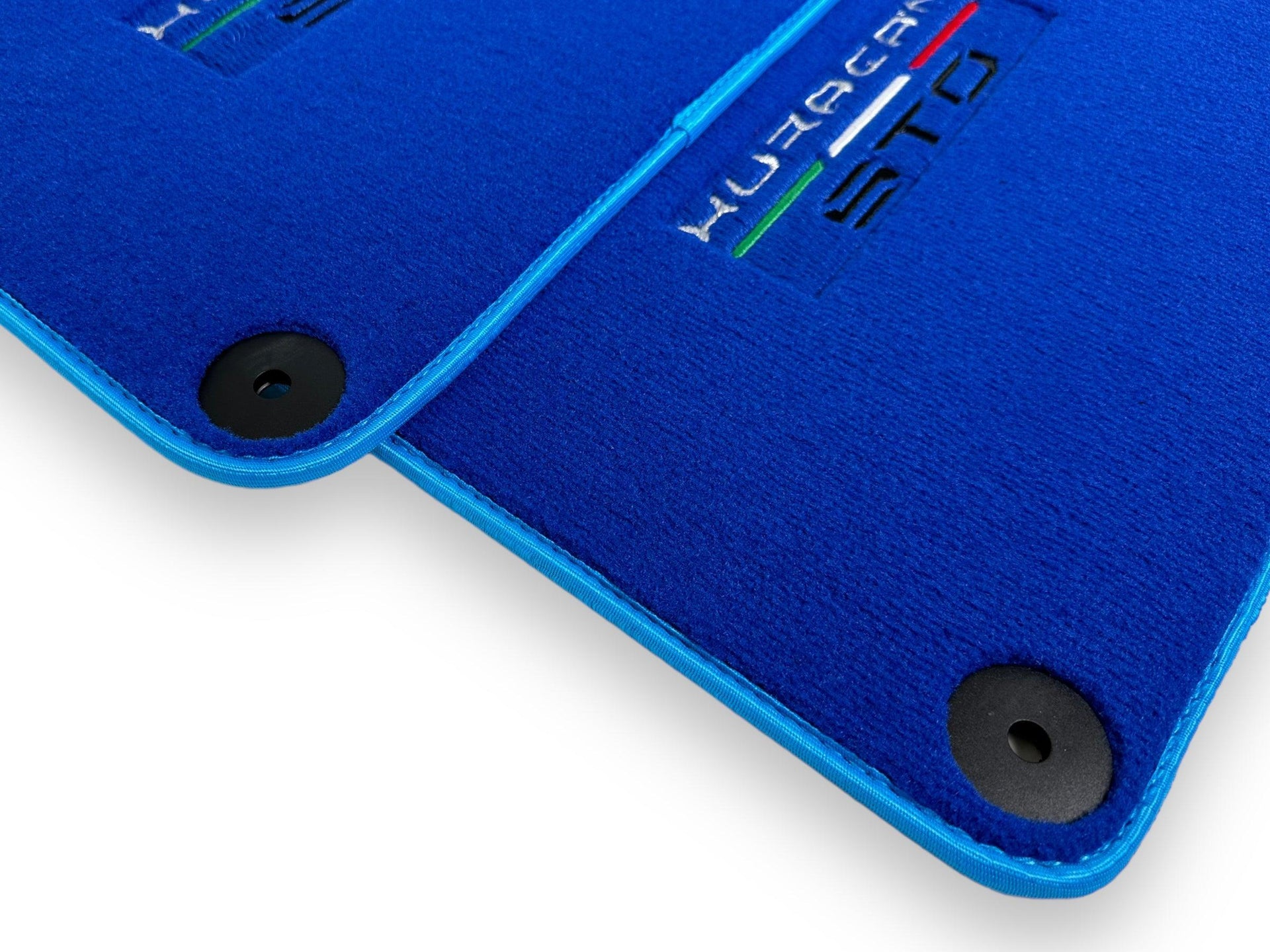 Blue Floor Mats for Lamborghini Huracan STO - USA | FedEx Express