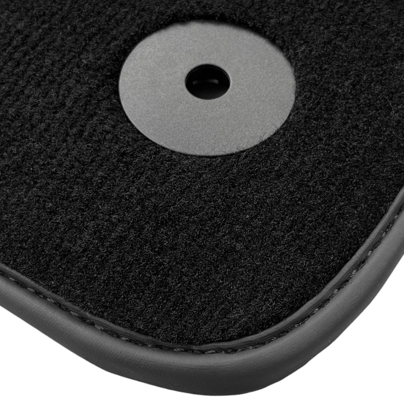 Black Floor Mats for Audi Q2 (2020-2024) - AutoWin