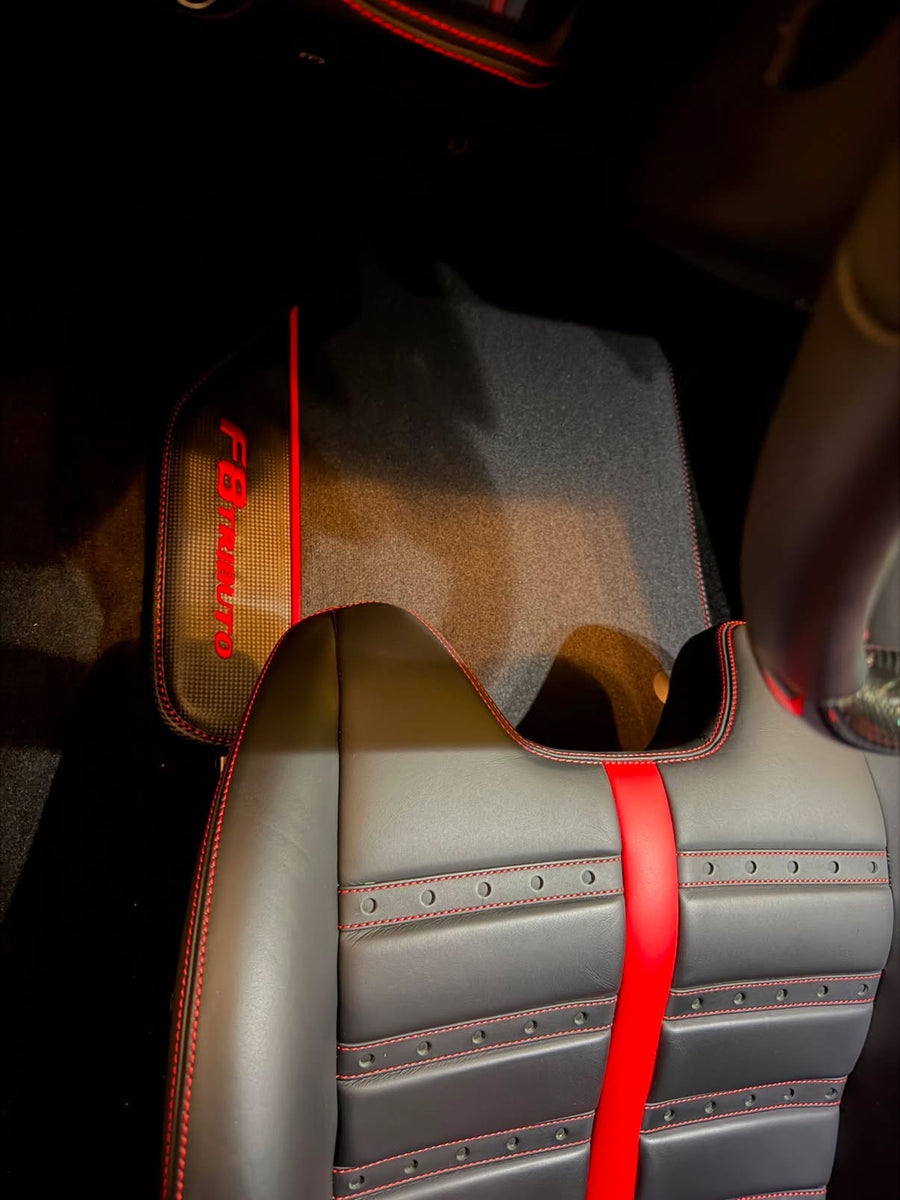 Tapis de voiture en moquette noirs avec fibre de carbone pour Ferrari F8 Tributo (2019-2023)