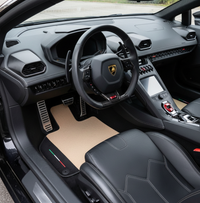 Tappetini beige personalizzati per Lamborghini Huracan EVO in pelle Alcantara
