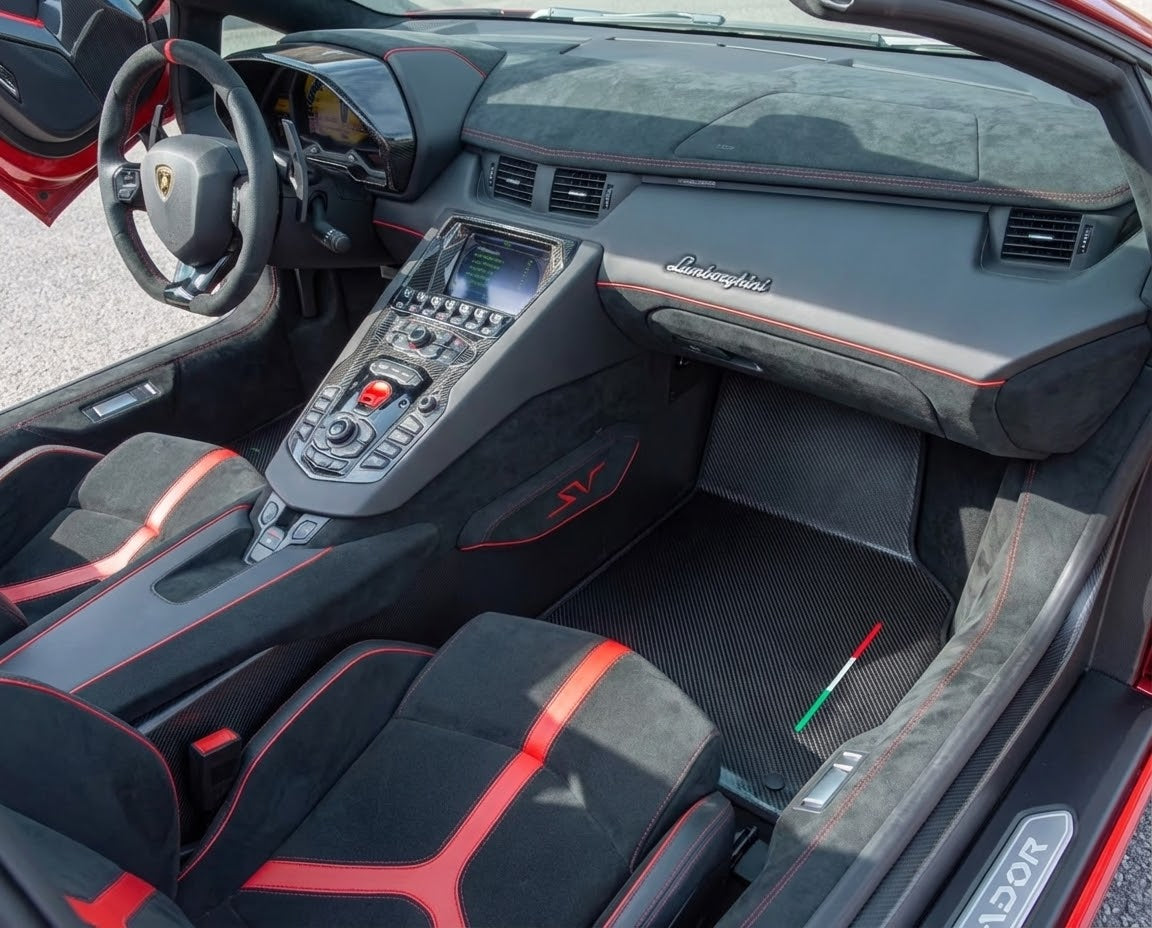 Tapis de voiture personnalisables pour Lamborghini Aventador SV Édition limitée Cuir Carbone