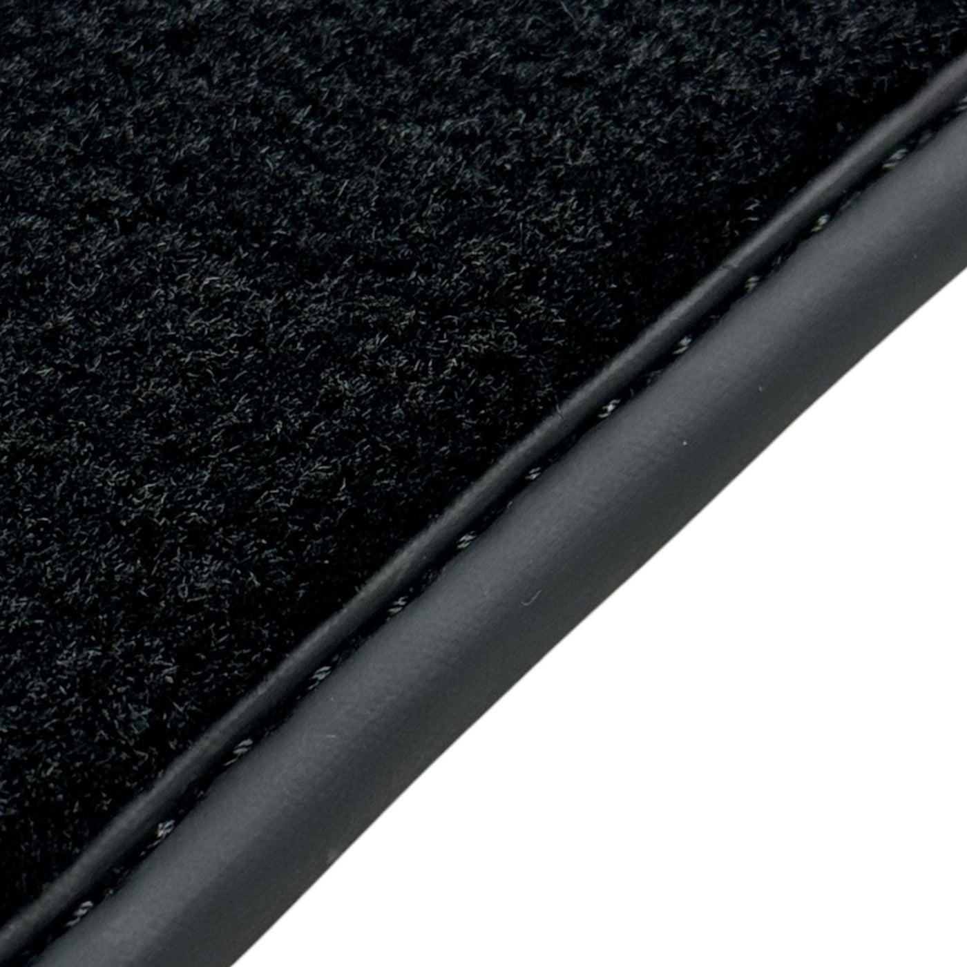 Black Floor Mats for Audi Q5 8R (2008-2017) - AutoWin