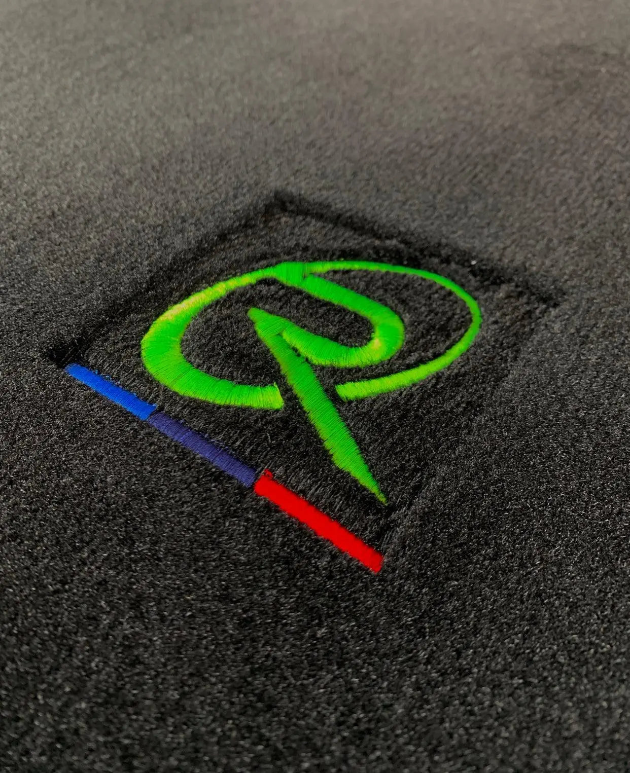 Floor Mats For BMW M5 G90 (2023-2026) Sedan Tailored Set Perfect Fit - AutoWin