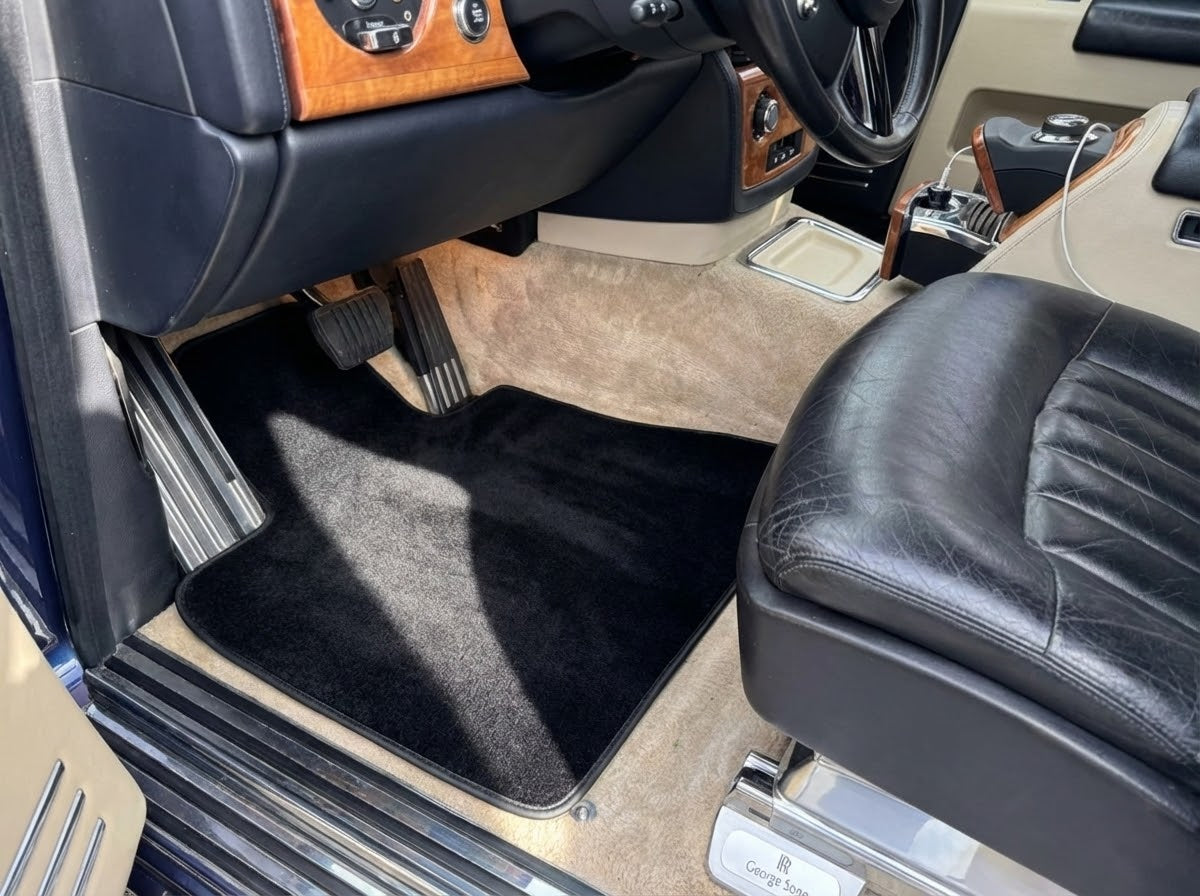 حصائر سجادة سوداء لسيارات رولز رويس فانتوم الثامنة (2017-2024)