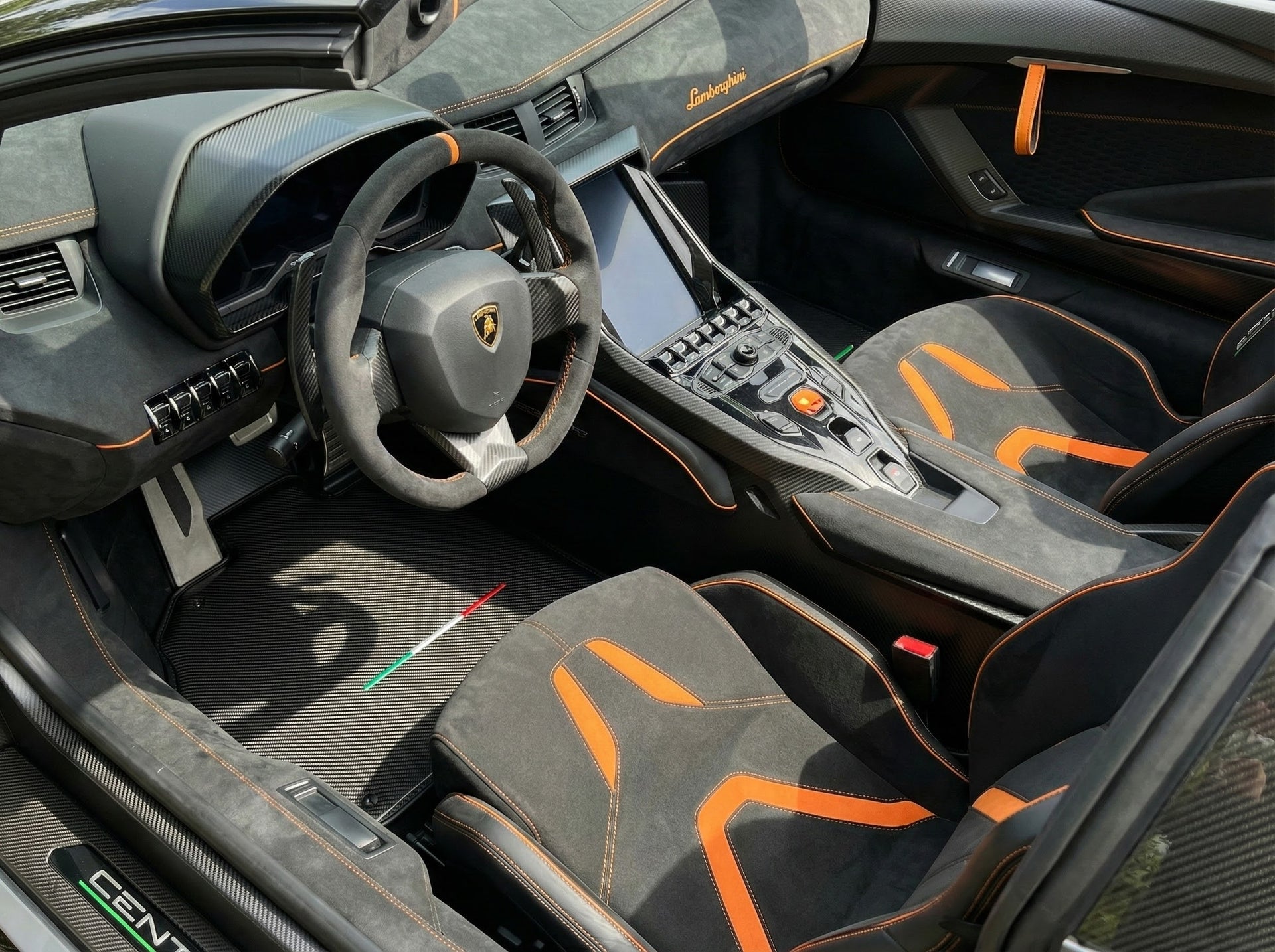 Customizable Floor Mats for Lamborghini Centenario (2016-2017) | Orange Trim - AutoWin.EU