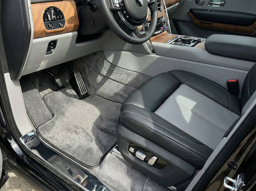 سجاد السيارات لسيارة Rolls Royce Cullinan Rr31 2018-2025 باللون الرمادي