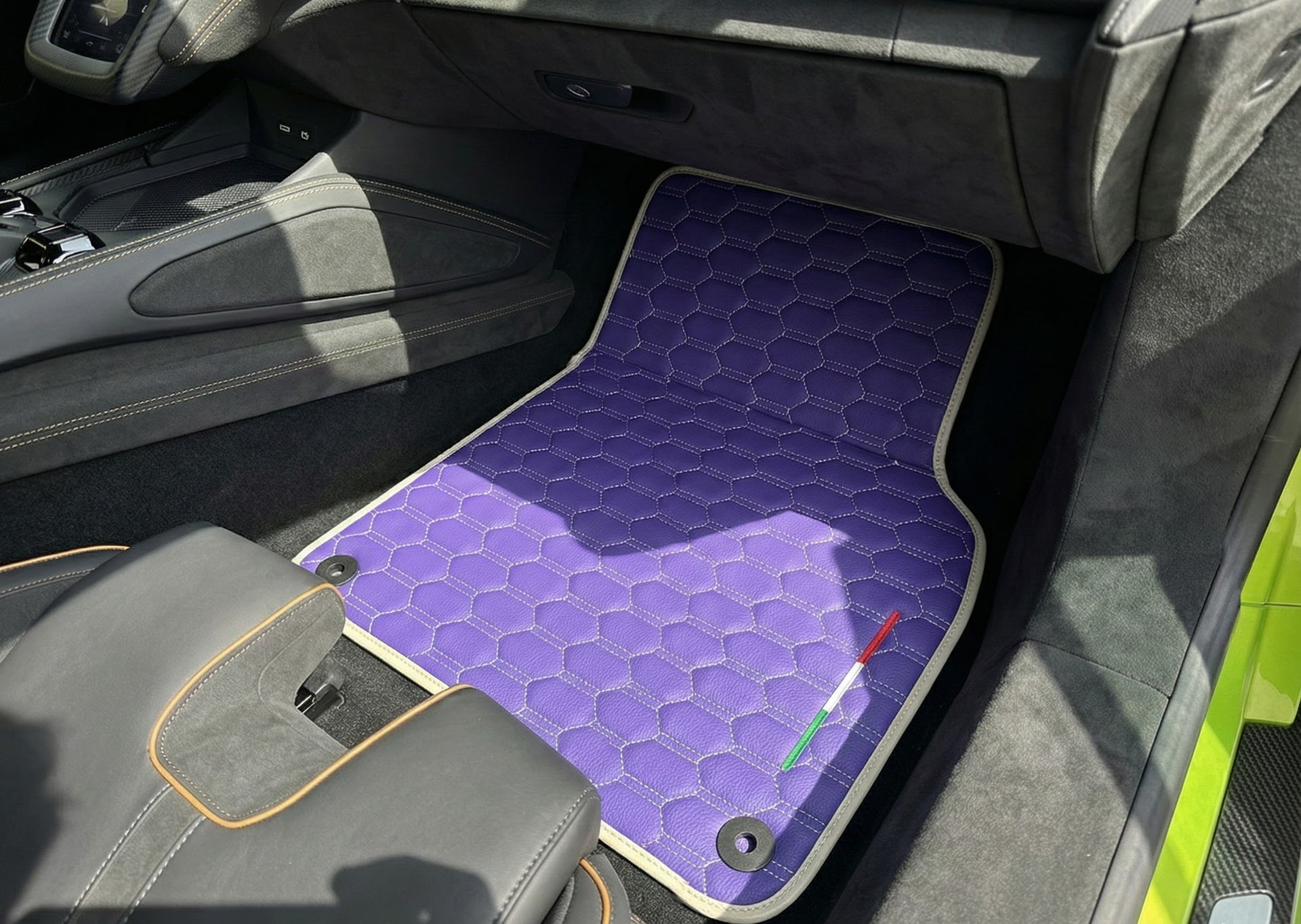 Customizable Leather Floor Mats with Square Pattern for Lamborghini Temerario (2025-2026) - AutoWin