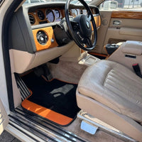 Tappetini per auto personalizzati per Rolls Royce Phantom Sedan (2003-2016) con pelle arancione