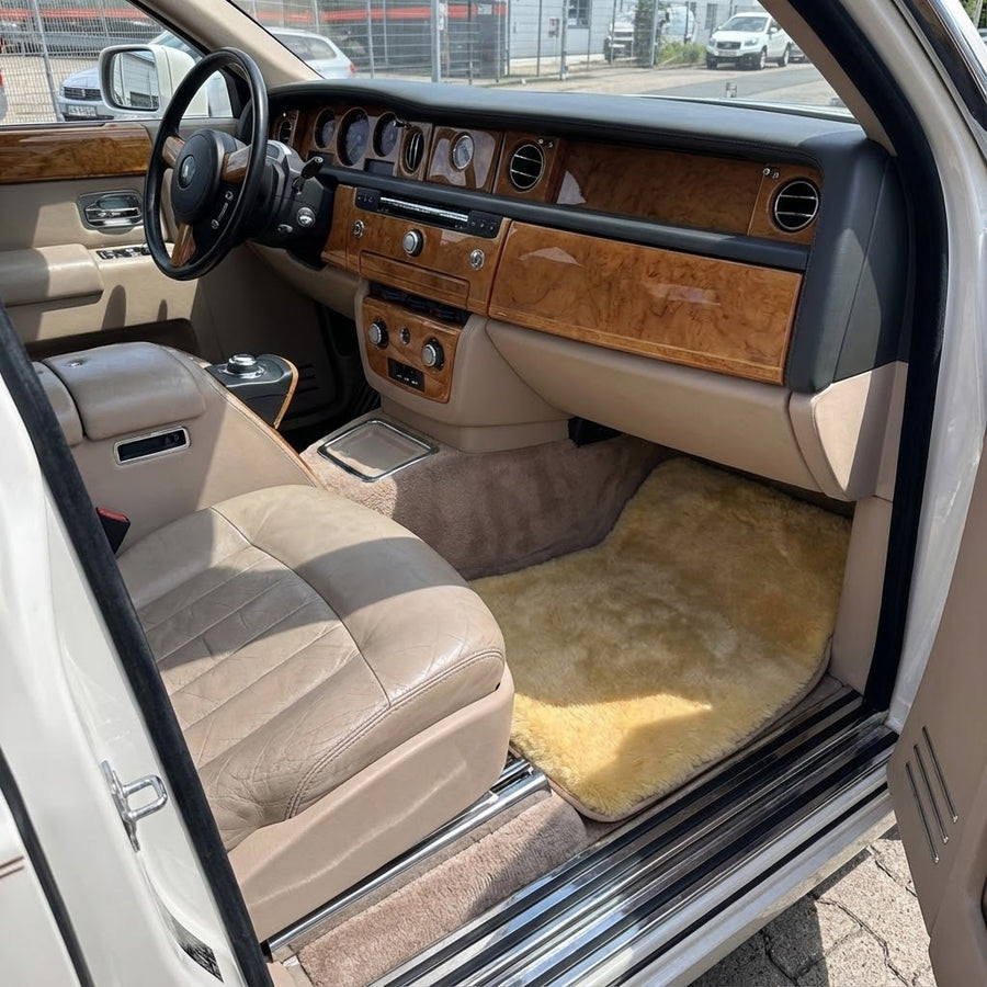 Natural Color Medical Sheepskin Floor Mats for Rolls Royce Phantom VIII (2017-2024) | Relugan