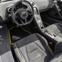 Tapis de voiture pour McLaren 650S (2015-2018) sur mesure noirs avec bord jaune