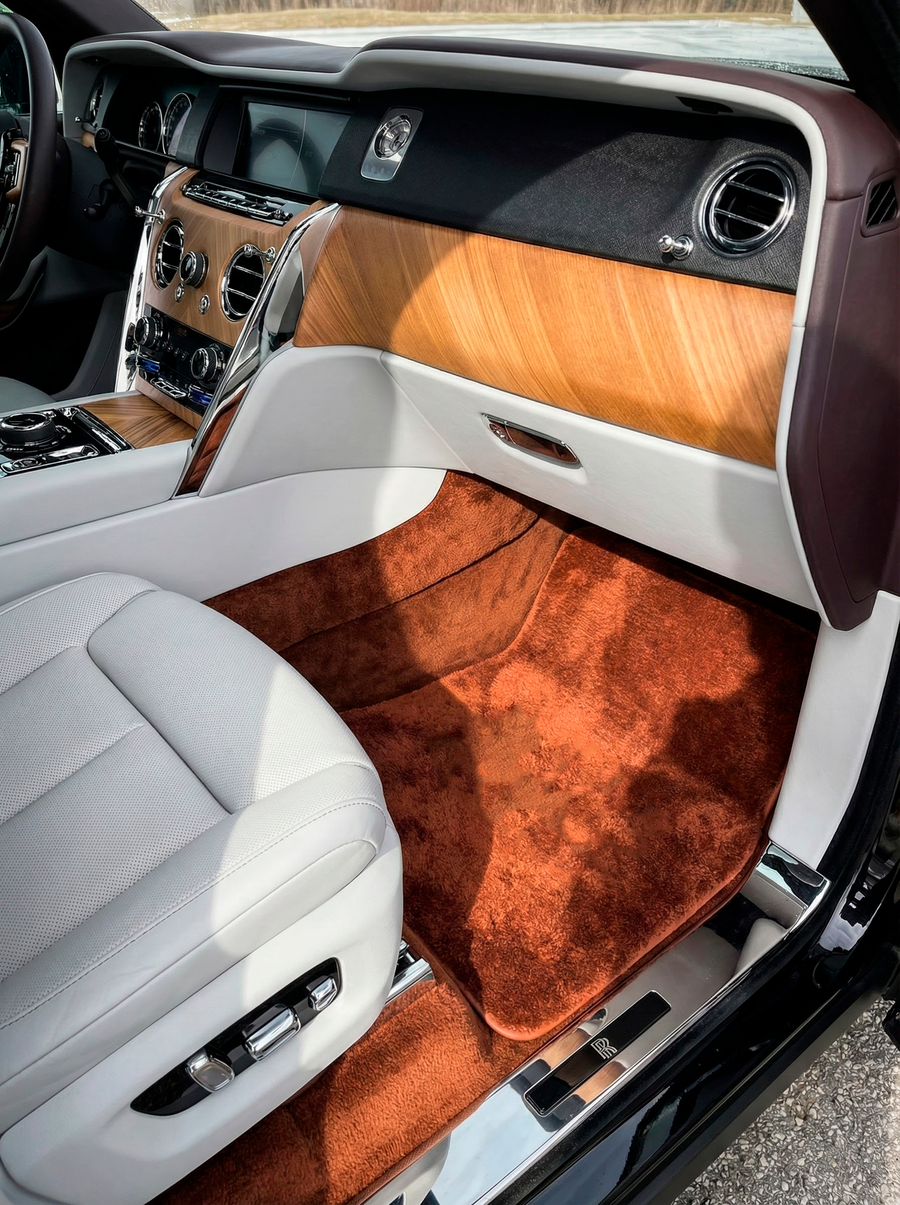 Braune Schaffell-Fußmatten für Rolls Royce Cullinan Rr31 2018-2025 Er56 Design Marke