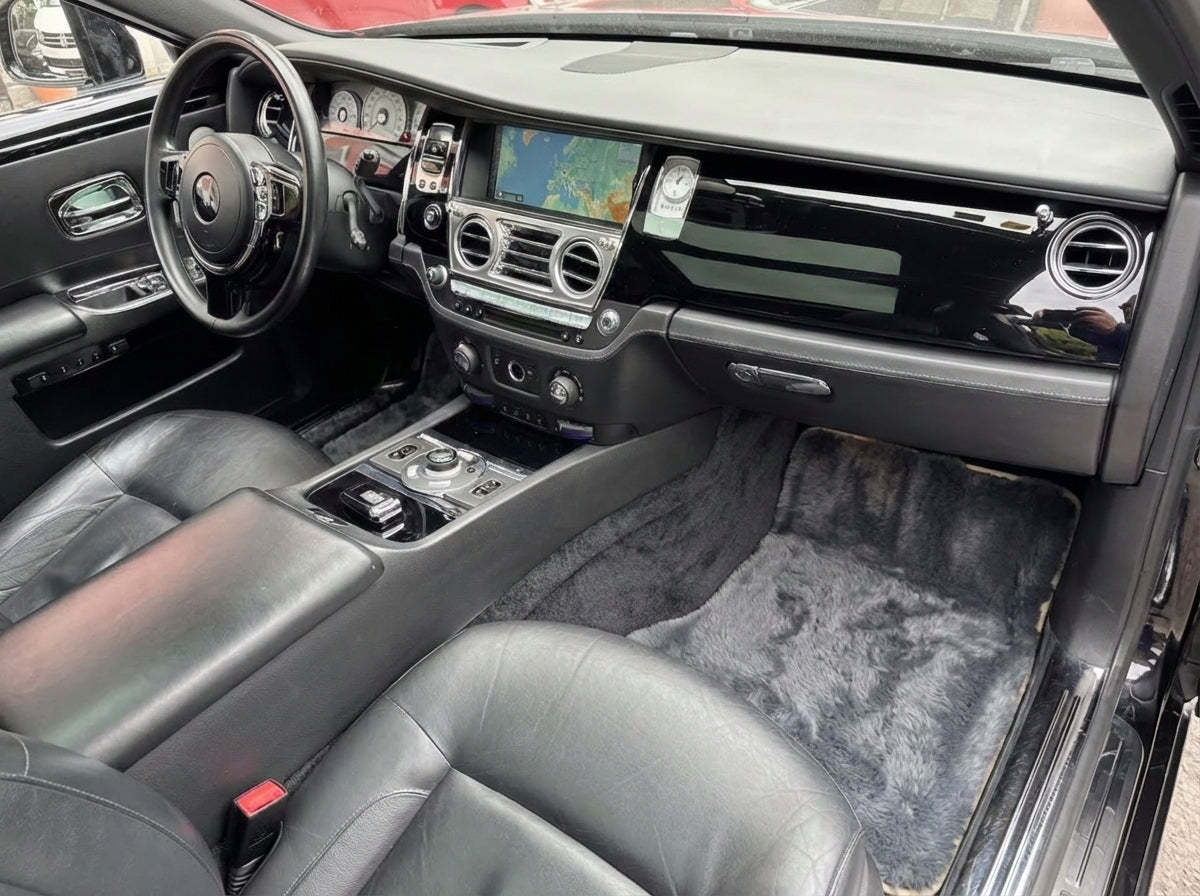 Schaffell-Fußmatten für Rolls Royce Ghost Serie I (2010–2020) Er56 Design Marke