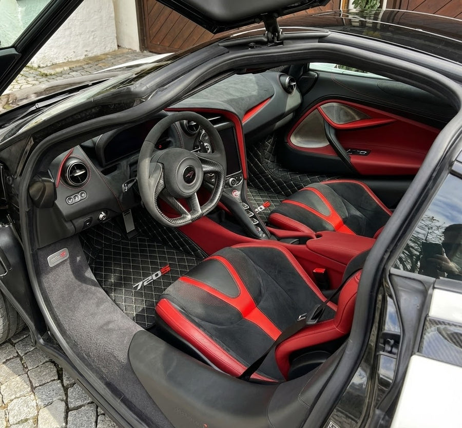 سجاد أرضي من جلد ألياف الكربون لسيارة مكلاين 720S