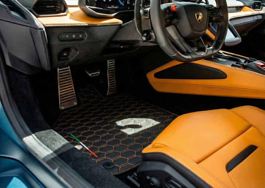 Tappetini in pelle nera per Lamborghini Temerario (2025-2026) - Cucitura arancione