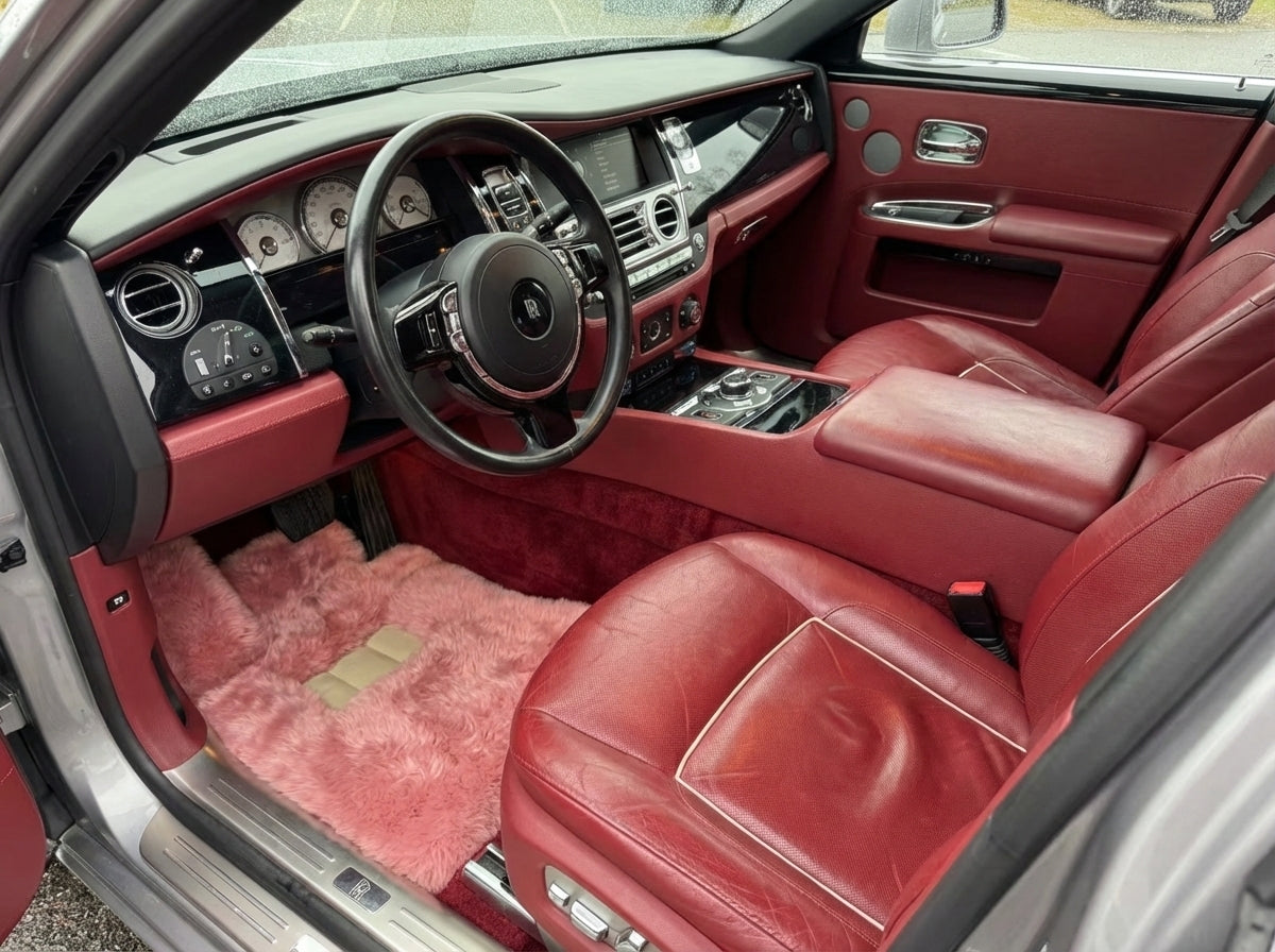 Tappetini in pelle di pecora rosa per Rolls Royce Ghost Serie I (2010–2020) Marchio ER56