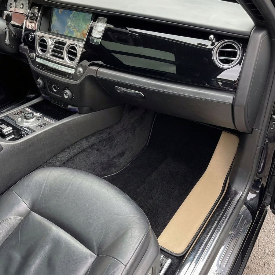 Tapis de voiture noirs sur mesure pour Rolls Royce Ghost Series II (2021-2024) avec cuir beige