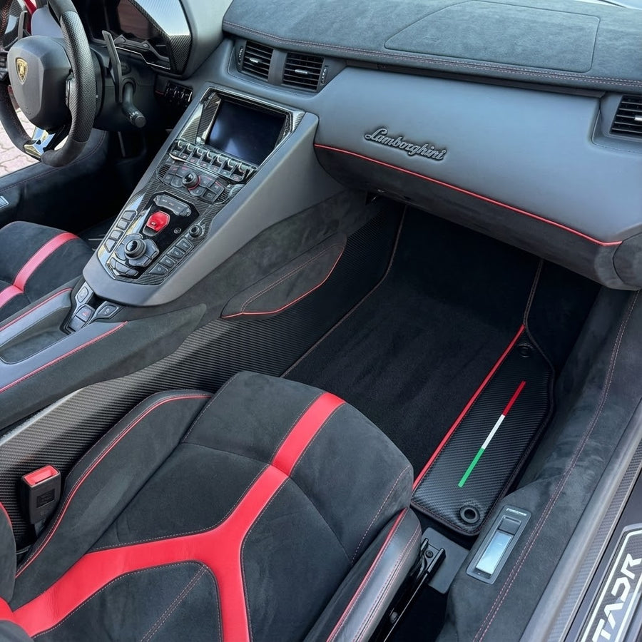 Tappetini per auto Neri Personalizzabili per Lamborghini