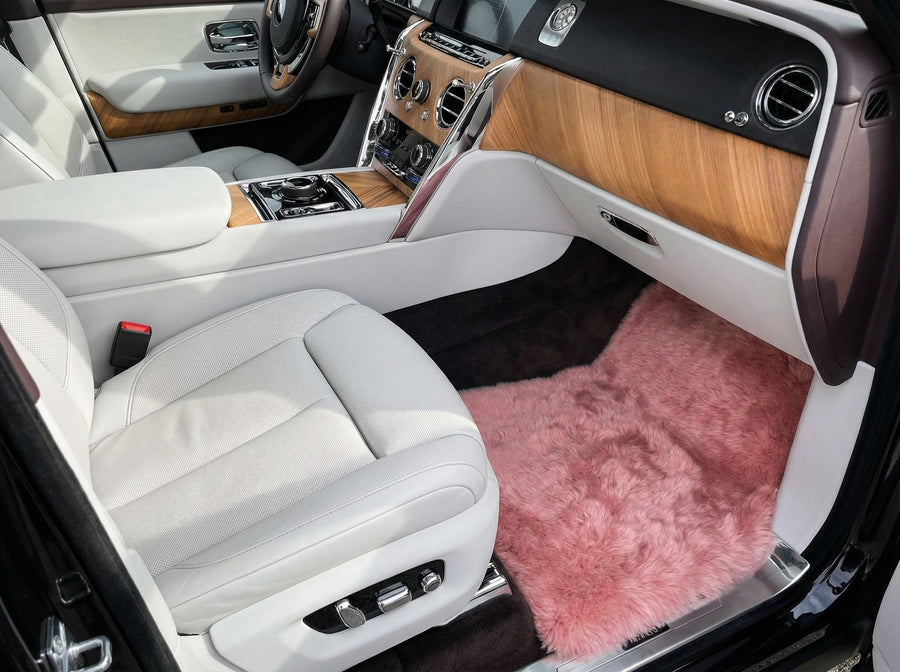 Tapis de voiture en peau de mouton rose pour Rolls Royce Cullinan Design Er56