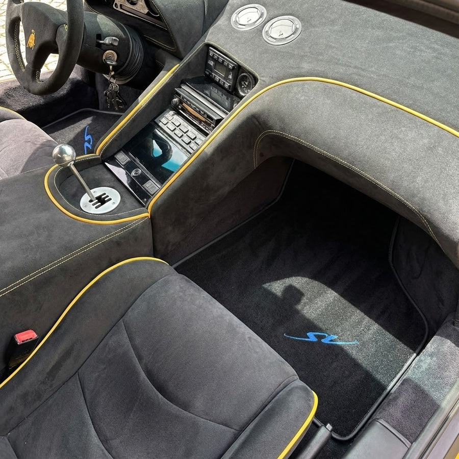 Schwarze Fußmatten für Lamborghini Diablo (1990–2001), Marke SV AutoWin