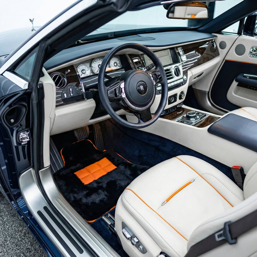 Schwarze Schaffell-Fußmatten für Rolls-Royce Dawn, orangefarbener Lederbesatz
