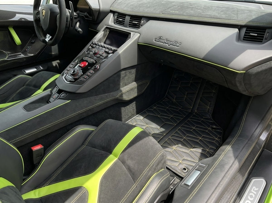 Tappetini in pelle personalizzabili per Lamborghini Aventador SVJ Edizione Limitata