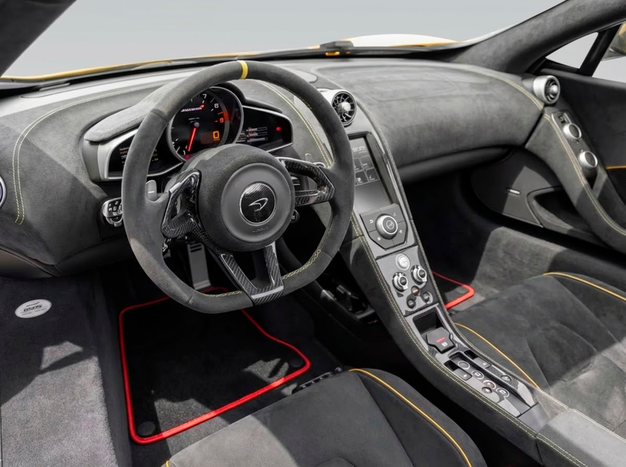 Tapis de voiture pour McLaren 650S (2015-2018) Noir Sur mesure avec bord rouge
