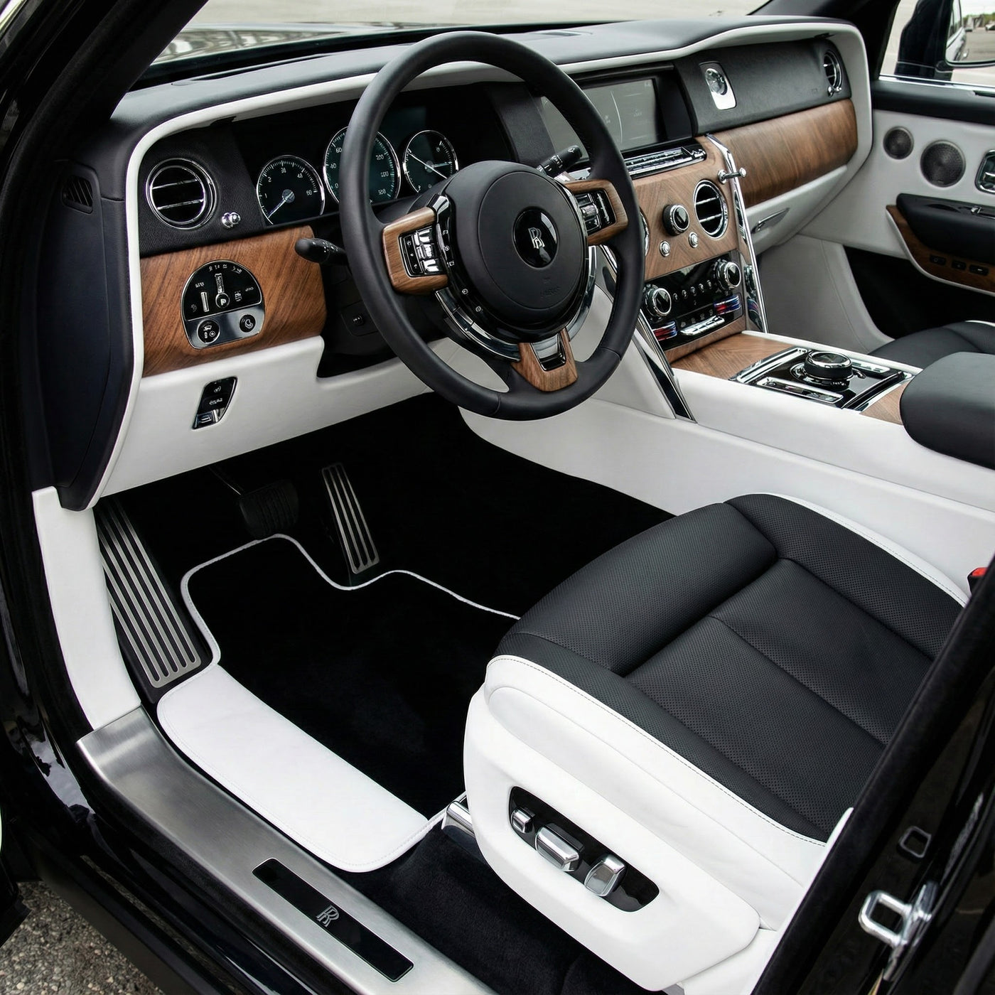 Black Floor Mats for Rolls Royce Cullinan 2018-2025 with White Leather | White Trim