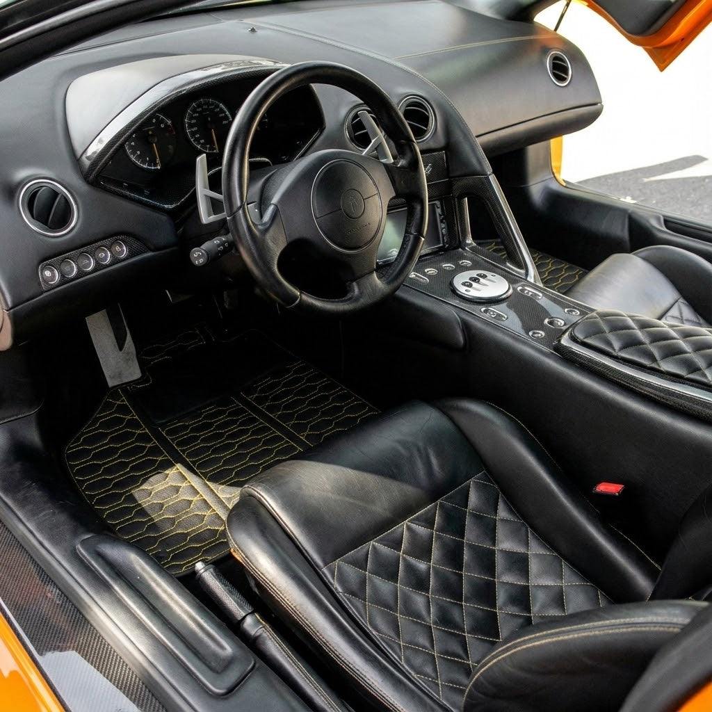 Tapis de voiture bleus personnalisables pour Lamborghini Murcielago de la marque AutoWin - AutoWin.EU