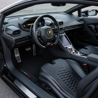 Tapis de voiture noirs pour Lamborghini Huracan STO en cuir | Drapeau italien