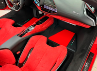 Tapis de voiture rouges pour Ferrari SF90 Stradale (2019-2024) en fibre de carbone