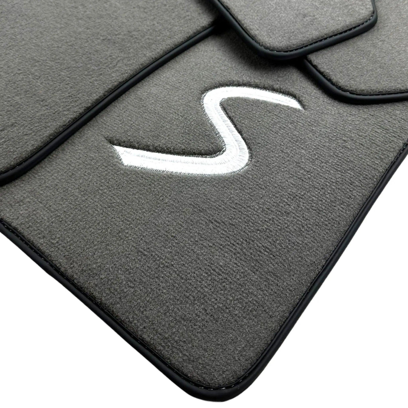 Grey Floor Mats for Mini Cooper / One Electric (2020-2023) - AutoWin