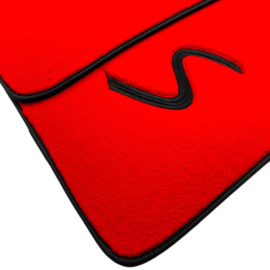 Red Floor Mats for Mini Countryman F60 Hybrid (2020-2023) - AutoWin