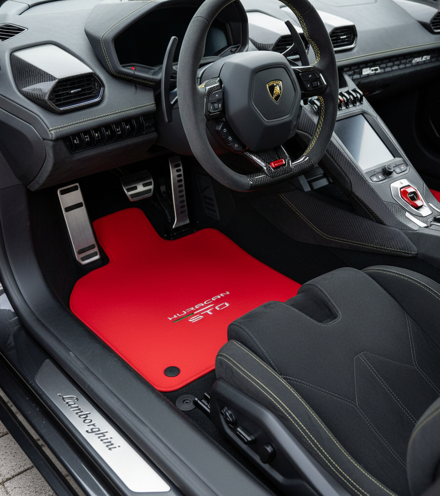 Fußmatten für Lamborghini Huracan STO, Farbe: Rot | AutoWin