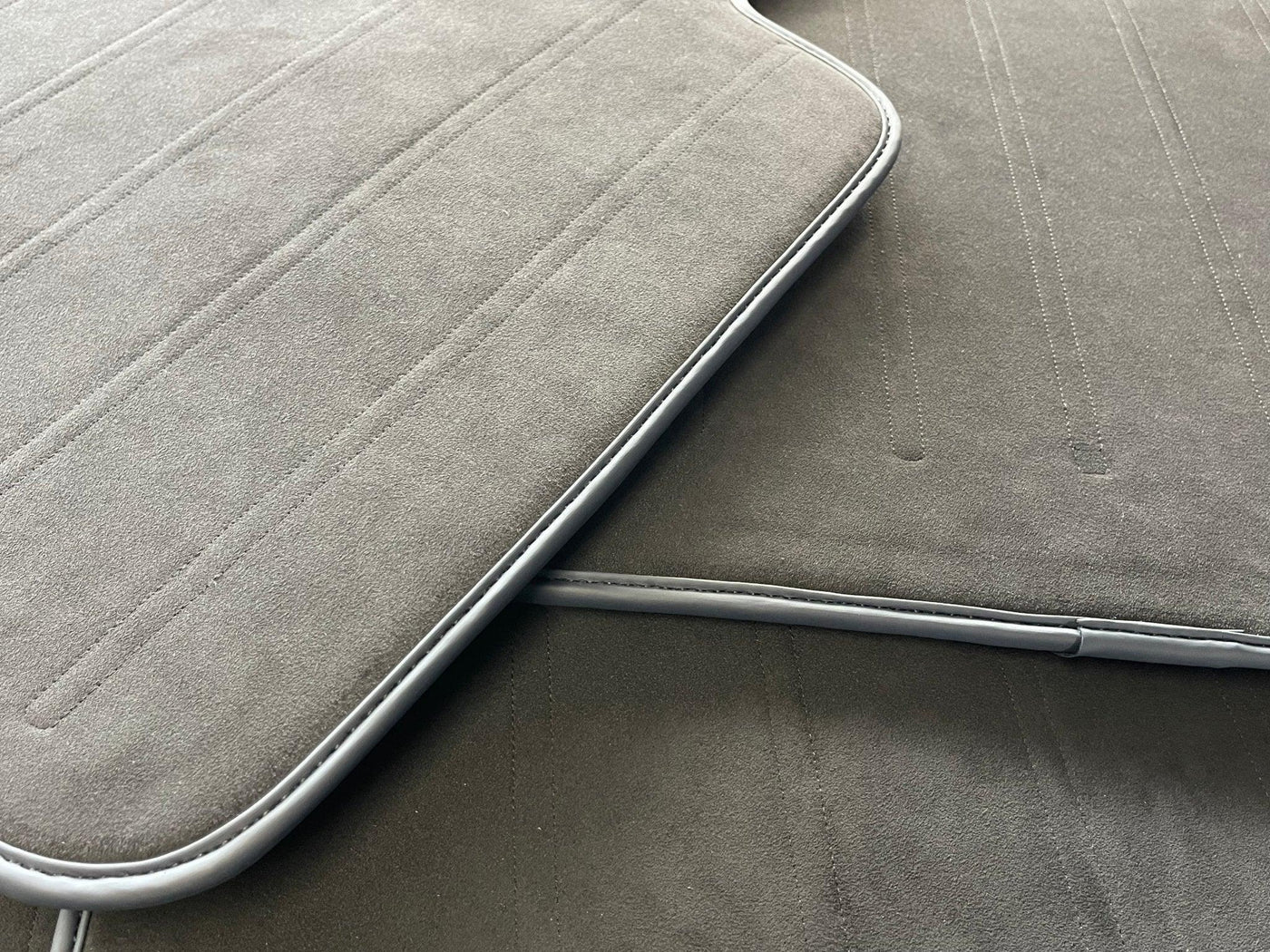 Alcantara Floor Mats For Rolls Royce Spectre (2023-2024) - AutoWin