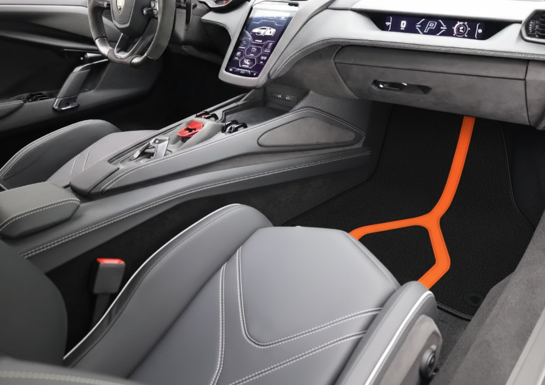 Tapis de voiture noir en cuir pour Lamborghini Revuelto (2024-2025) | Bord blanc - AutoWin