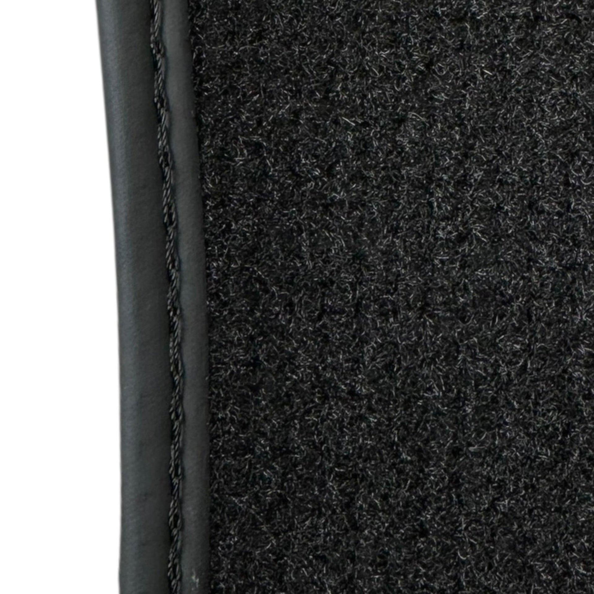 Black Floor Mats for Aston Martin DB11 (2016–2023) - AutoWin