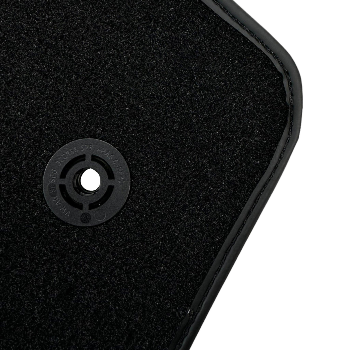 Black Floor Mats For Chevrolet Corvette C7 (2014-2019) - AutoWin