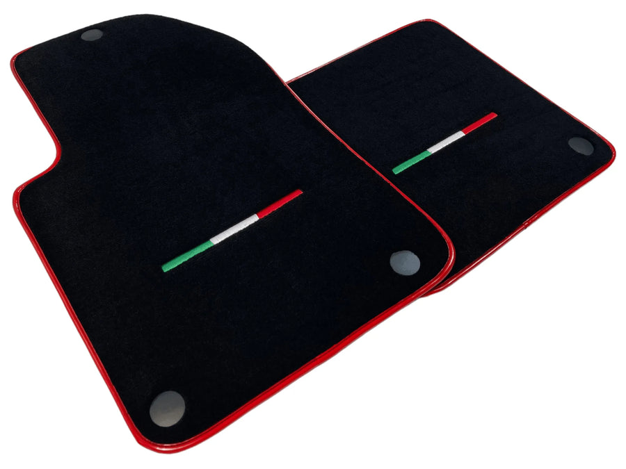 Tapis de sol noirs pour Ferrari 599 Coupe 2006-2012 avec bord rouge - AutoWin