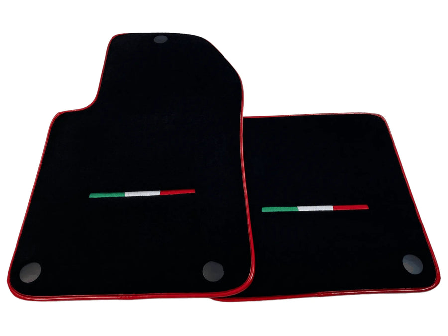 Tapis de sol noirs pour Ferrari 599 Coupe 2006-2012 avec bord rouge - AutoWin