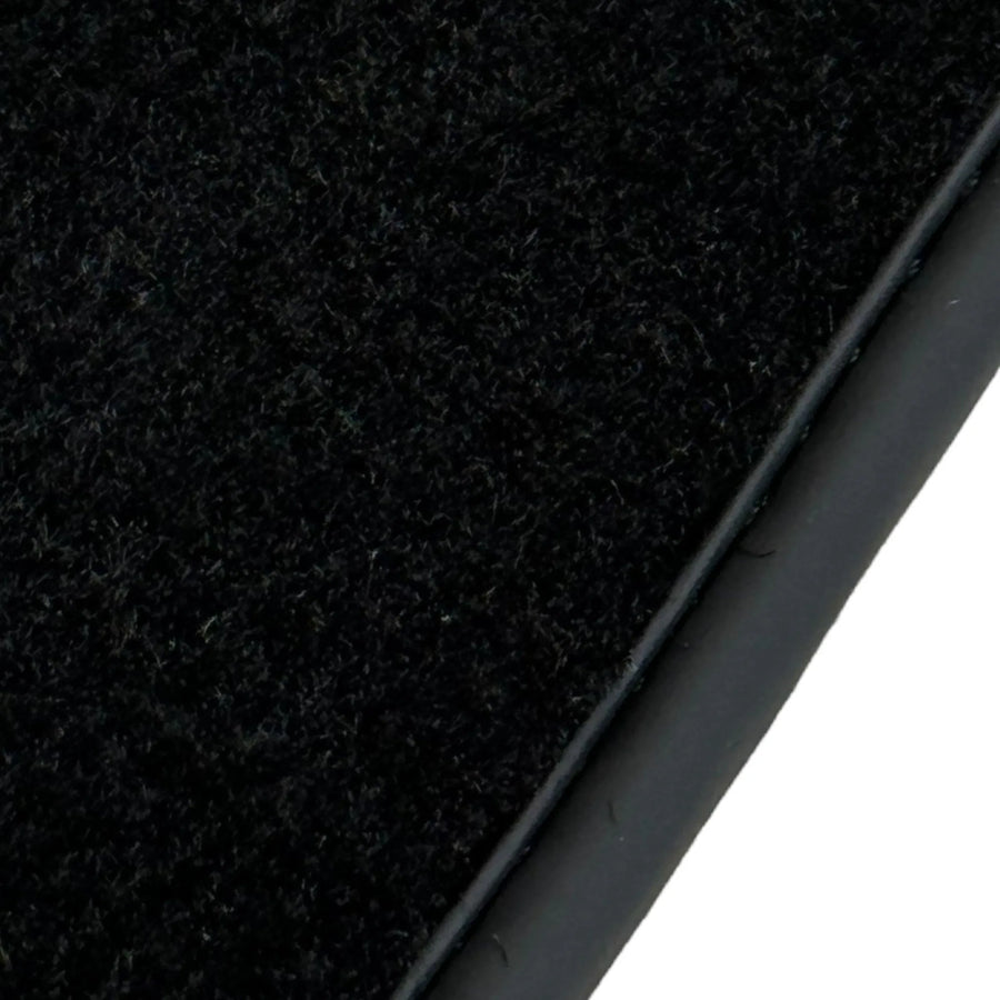 Tapis de sol noirs pour Ferrari GTC4 Lusso (2016-2023) avec cuir - AutoWin