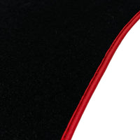 Tapis de sol noirs pour Ferrari Portofino (2018-2023) avec cuir et bord rouge - AutoWin