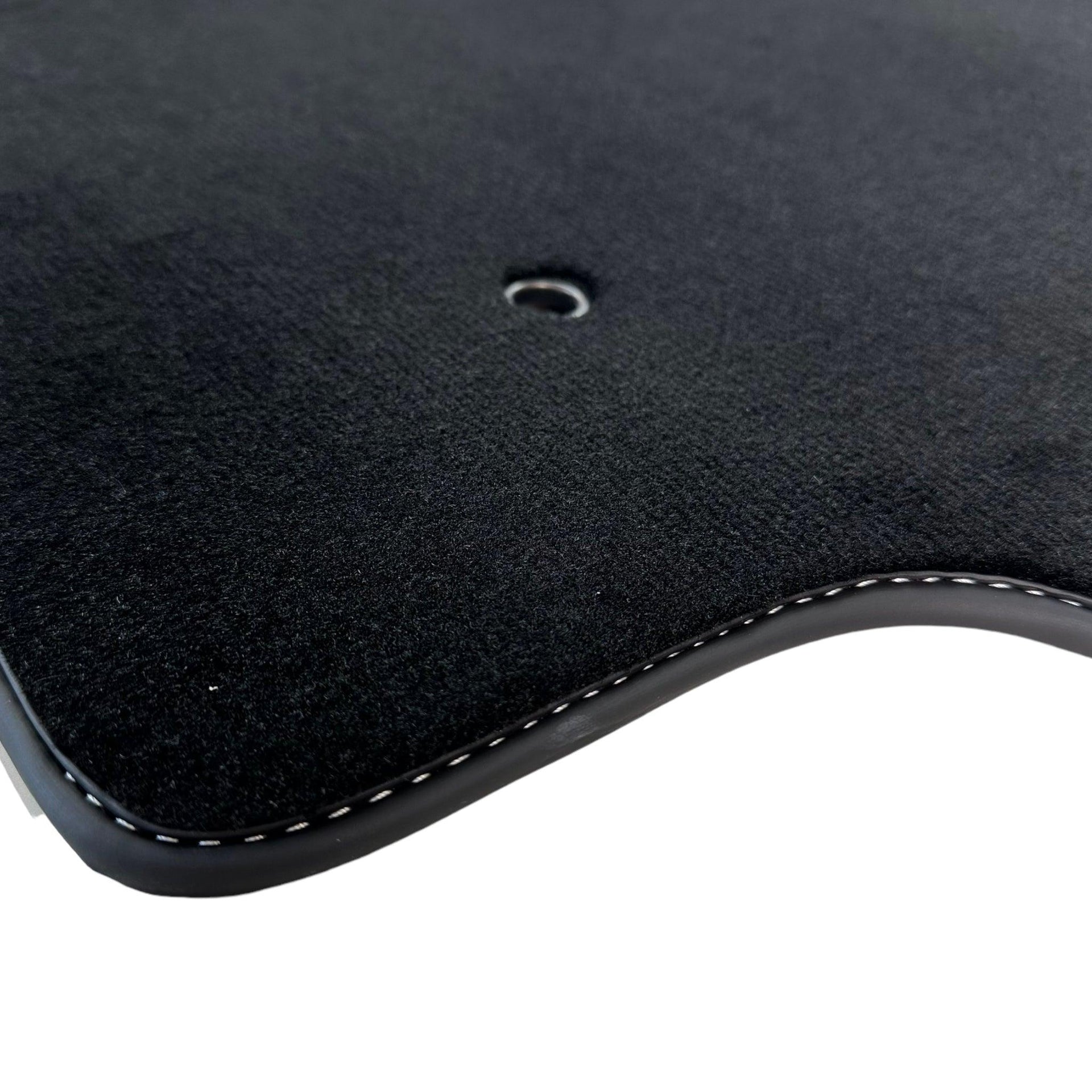 Black Floor Mats For Ford Edge (2016) - AutoWin